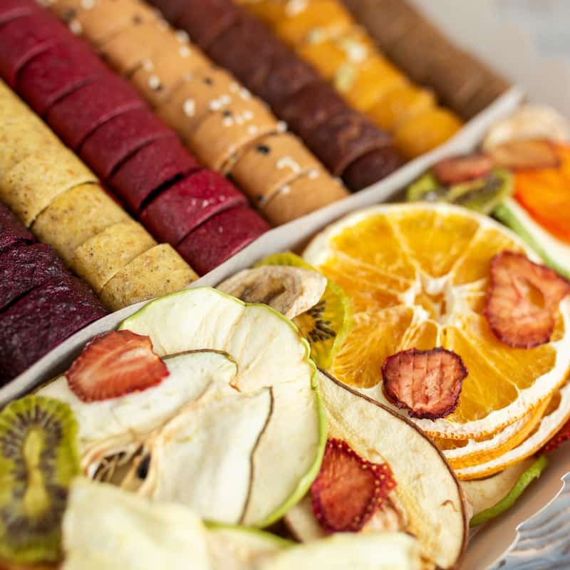 تصویر 3 از میوه خشک و لواشک تهیه‌ شده از میوه‌ های تازه و مرغوب
